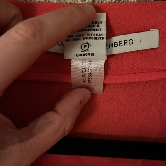 Diane von Furstenberg Beonica Keyhole Tunic Top, size XL, coral pink - Picture 4 of 6